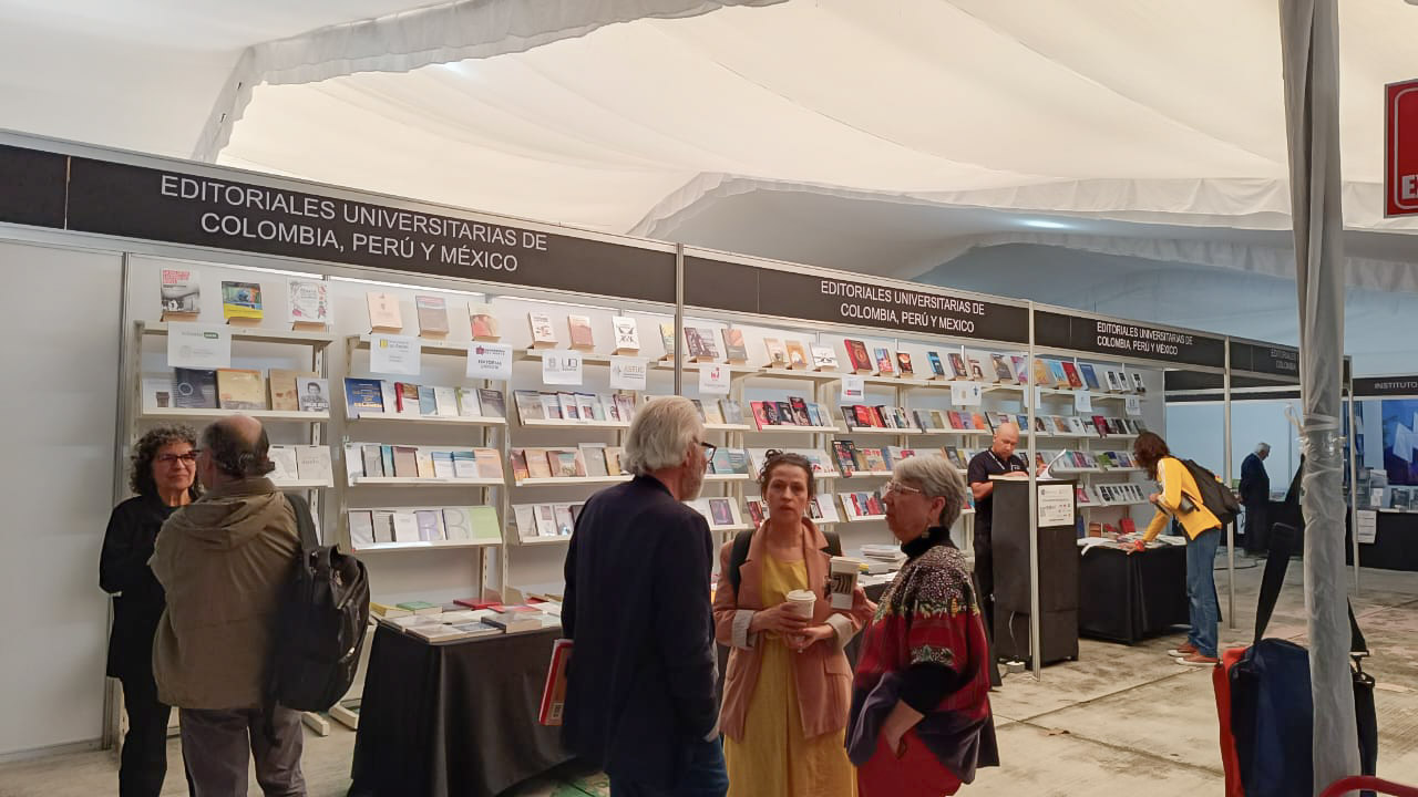 Univalle participa por primera vez en la Feria del Libro UACM-2024